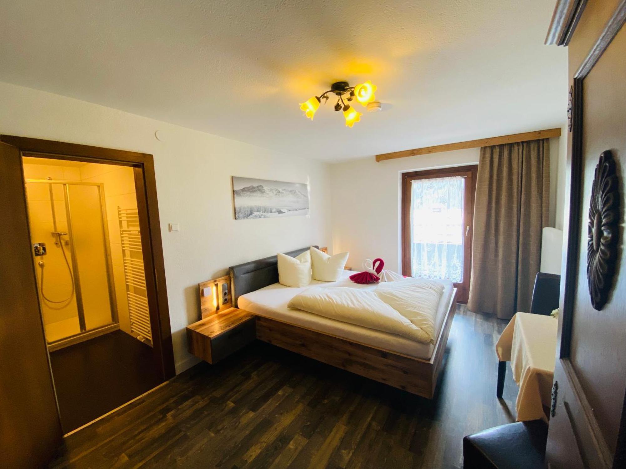 Pension Jagerhof - Sommercard Inkl - 5 Min Zum Hochzeiger Jerzens Kültér fotó